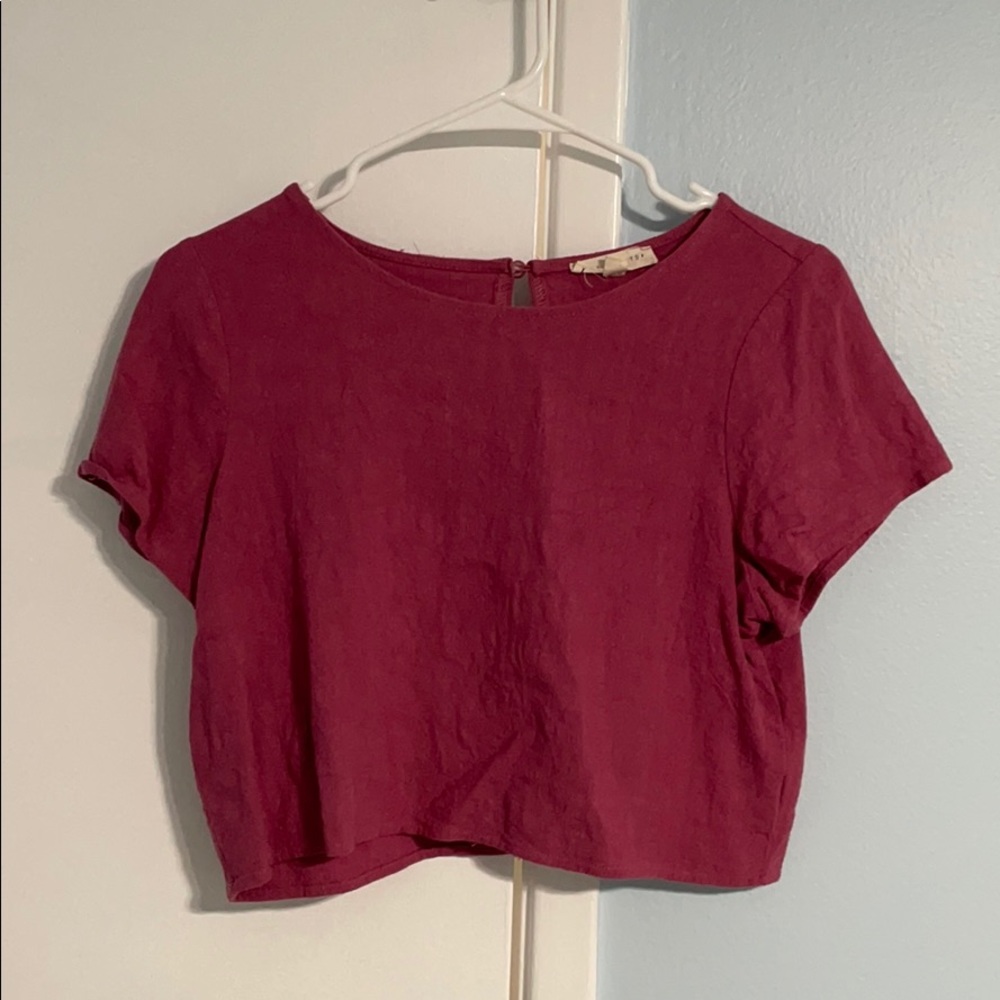 Pink cropped shirt